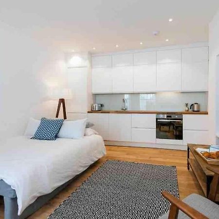 Charming Stylish One-Bedroom Apartment 런던 외부 사진